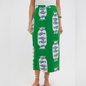 Green Skirt with Blue and White Vase Print
